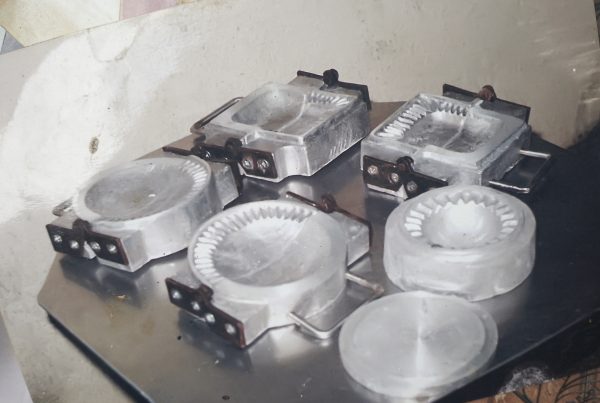 Chicken/Meat Pie Cutter & Mould